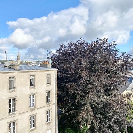 Le Nid Des Quais - Vue Panoramique Au Coeur De La Ville - Wifi - Entree Autonome 坎佩尔 外观 照片